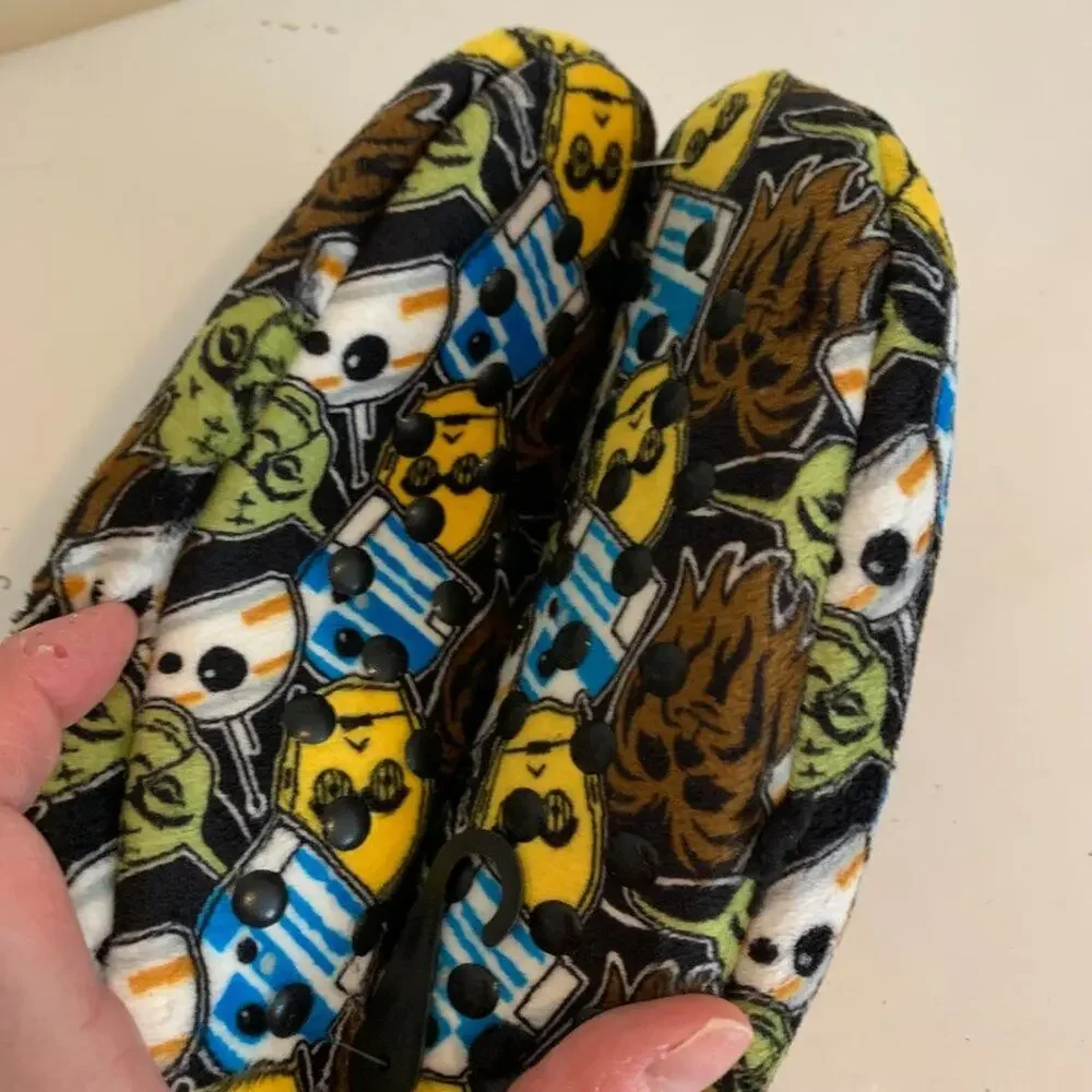 Star Wars Slipper Socks Kids Size S-M Shoe Size 8-13 Characters NEW